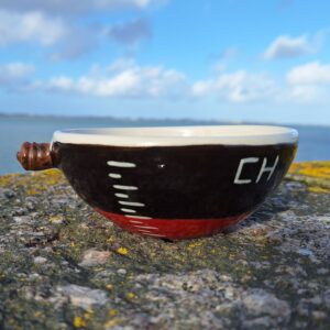 Bol de Cherbourg - noir et rouge - bitte d'amarrage en canon